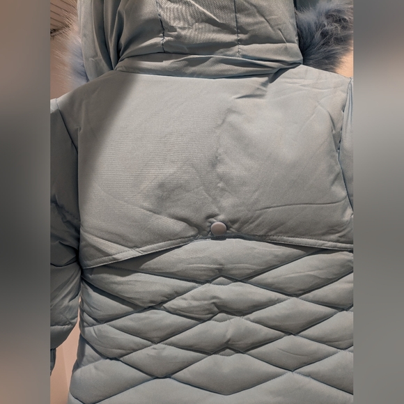 ❄️ NWOT Girl's Baby Blue Winter Coat; Size: 8-10 or 140 - Picture 3 of 10